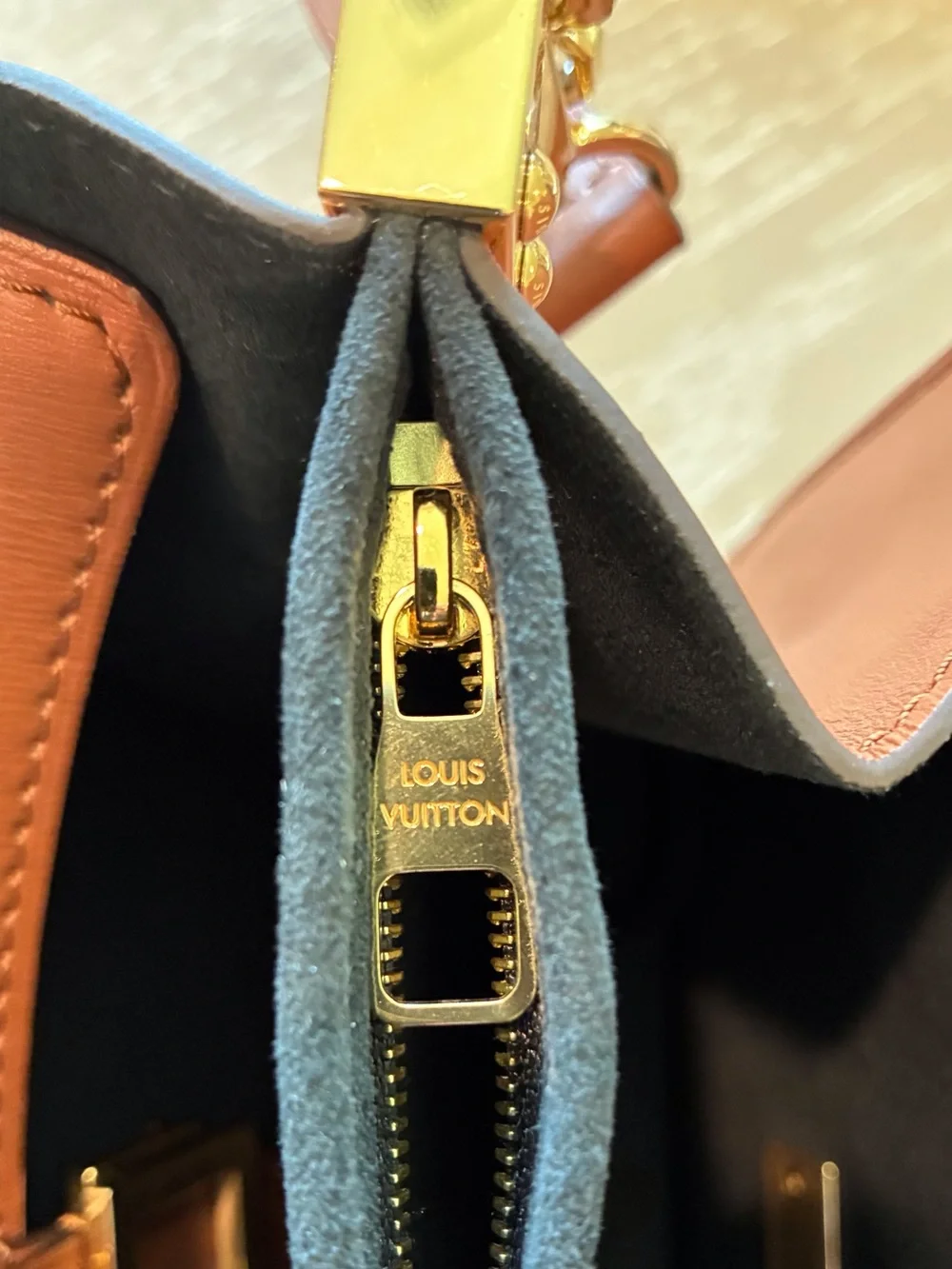 Louis Vuitton Dauphine MM